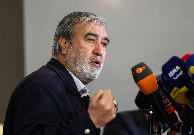 عزیزی: تعرض به سفارتخانه‌ها خلاف قوانین بین‌المللی است