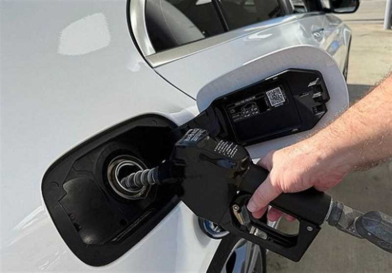 برآورد هزینه 2.7 میلیارد دلاری واردات بنزین تا پایان سال